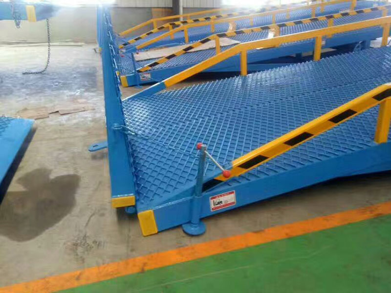 9211420744_994031168